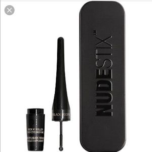 Nudestix Makeup - Nudestix BLACK Rock n Roller eyeliner Nudestix Makeup - Nudestix BLACK Rock n Roller eyeliner